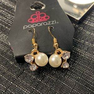 6/$20 Paparazzi Accessories Faux Pearl Rhinestone Cluster Gold Tone Earrings New
